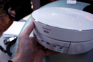 Illustration for article titled First Fondle: Sony Vaio TP1